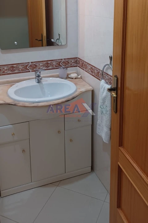 Apartamento T2 para Arrendamento férias em Quarteira