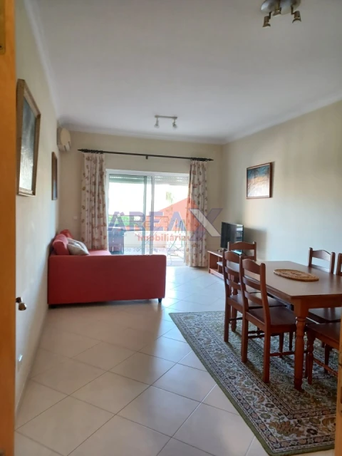 Apartamento T2 para Arrendamento férias em Quarteira