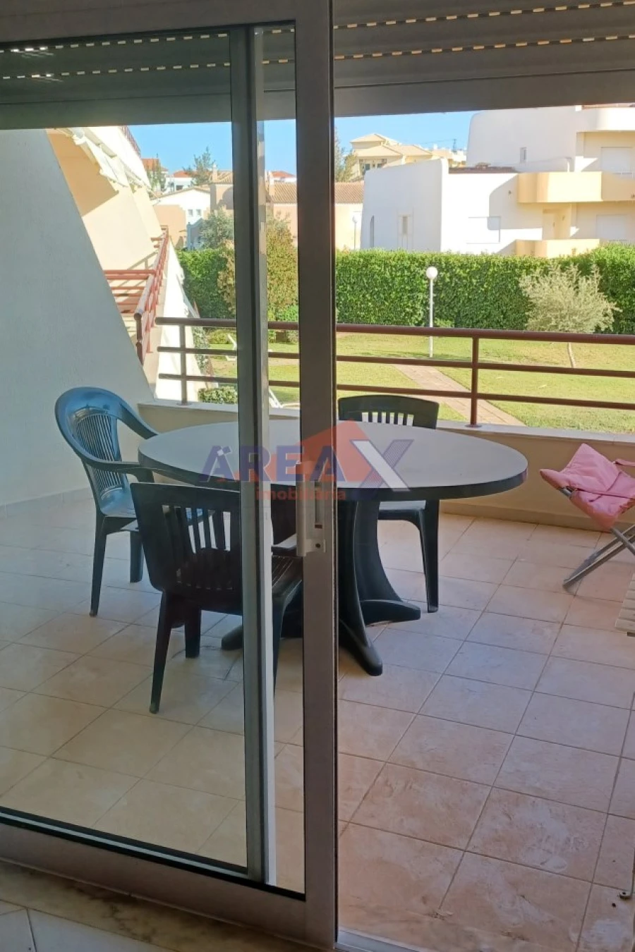 Apartamento T2 para Arrendamento férias em Quarteira Foto 5