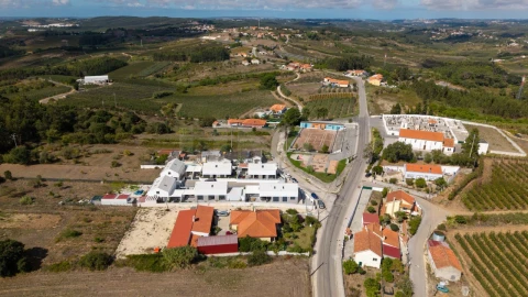 Moradia T3 para Venda em Nossa Senhora do Pópulo, Coto e São Gregório
