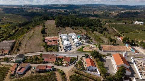 Moradia T3 para Venda em Nossa Senhora do Pópulo, Coto e São Gregório