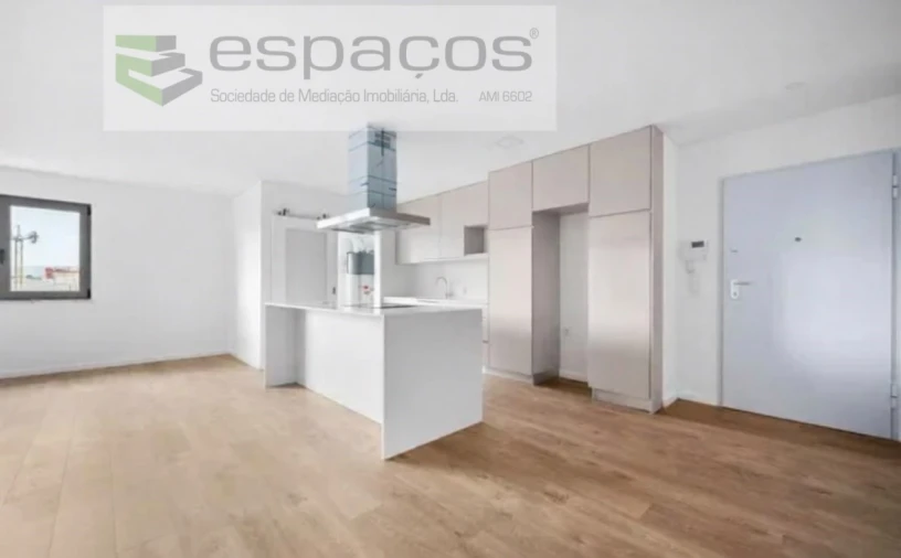 Apartamento T2 para Venda em Camarate, Unhos e Apelação Foto 3