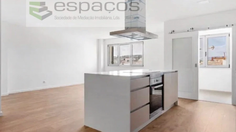 Apartamento T2 para Venda em Camarate, Unhos e Apelação