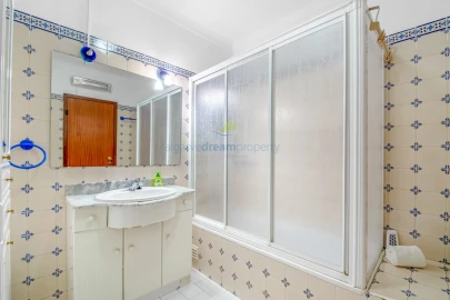 Apartamento T1 para Venda em Albufeira e Olhos de Água