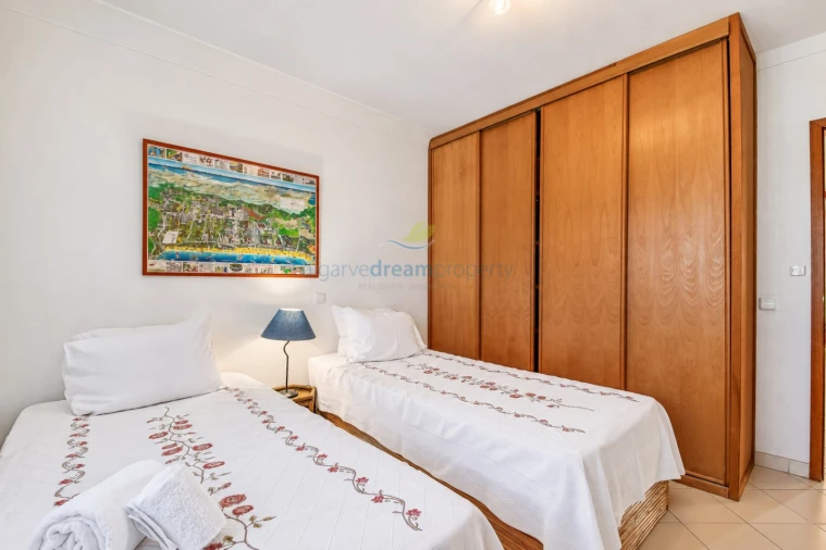 Apartamento T1 para Venda em Albufeira e Olhos de Água Foto 8
