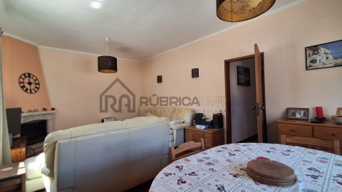 Moradia T3 para Venda em Salir