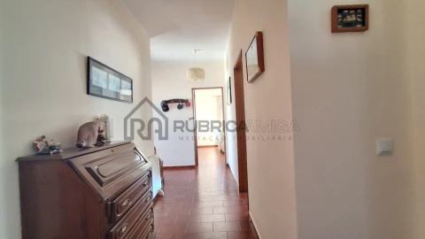Moradia T3 para Venda em Salir