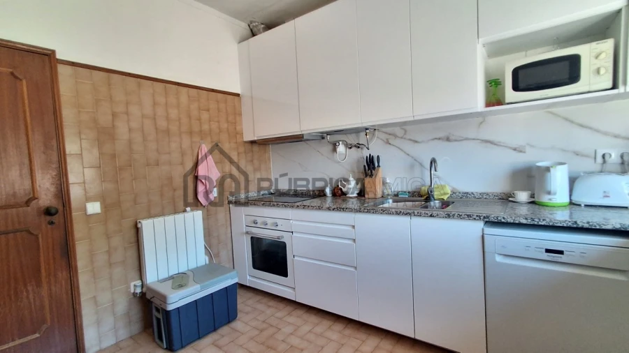 Moradia T3 para Venda em Salir Foto 12