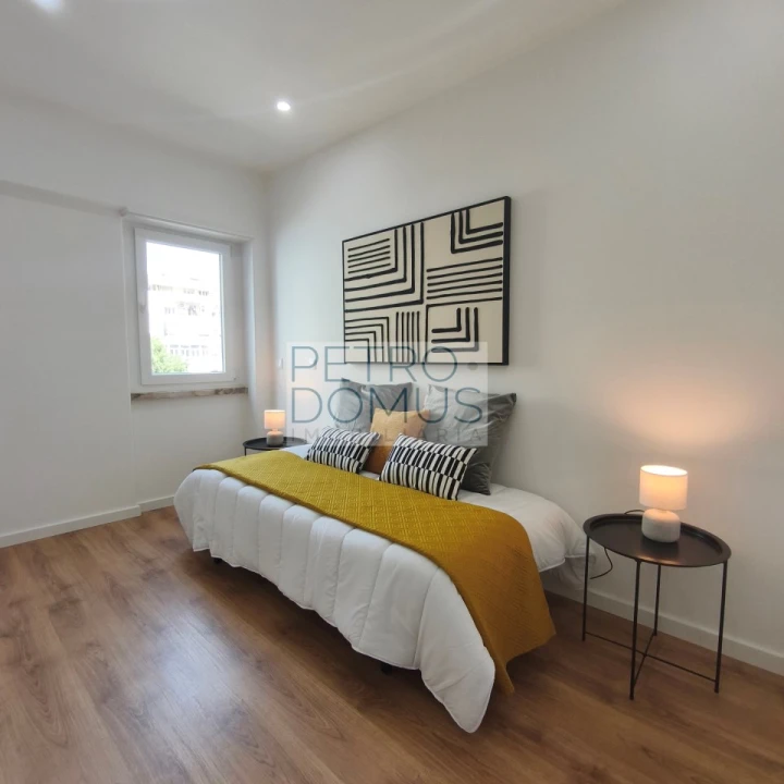 Apartamento T3 para Venda em Benfica Foto 25