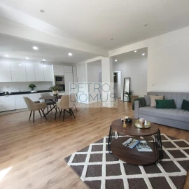 Apartamento T3 para Venda em Benfica