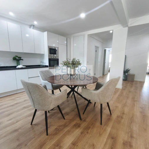 Apartamento T3 para Venda em Benfica Foto 7