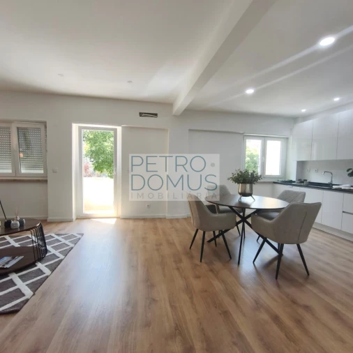 Apartamento T3 para Venda em Benfica Foto 30