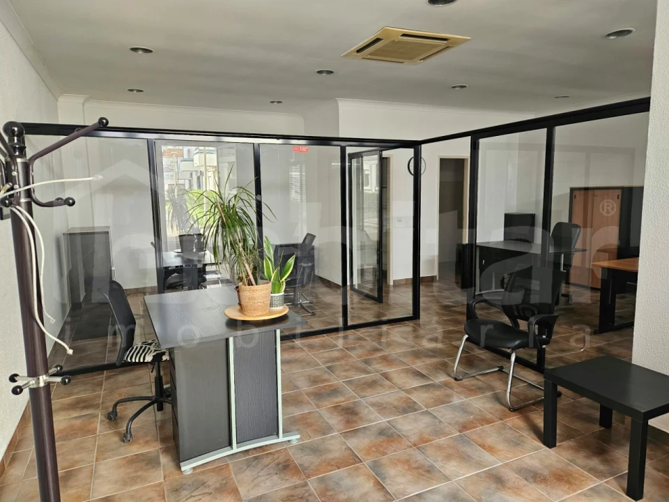 Loja para Arrendamento em Benavente Foto 2