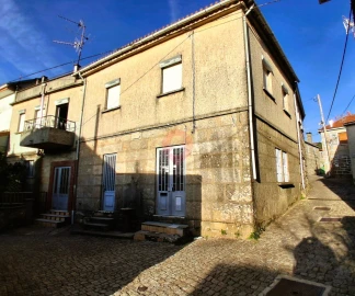 Moradia T5 para Venda em Chaviães e Paços