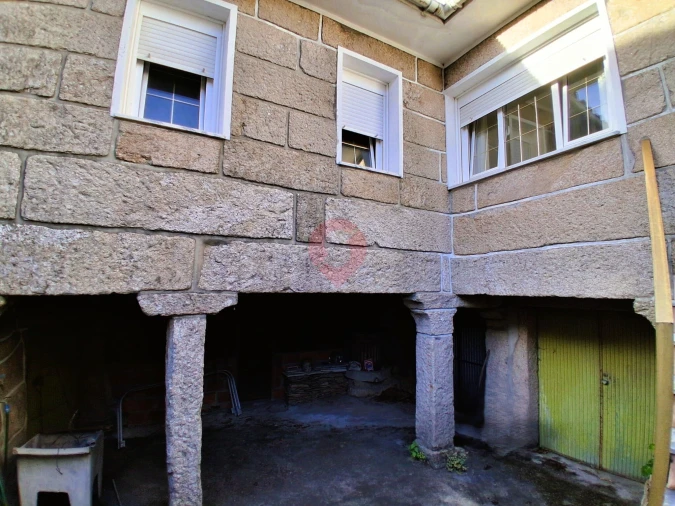 Moradia T5 para Venda em Chaviães e Paços Foto 3