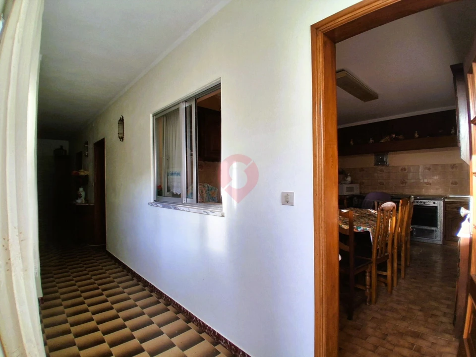 Moradia T5 para Venda em Chaviães e Paços Foto 8