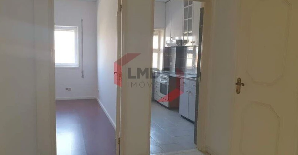 Apartamento T2 para Venda em Paranhos Foto 4