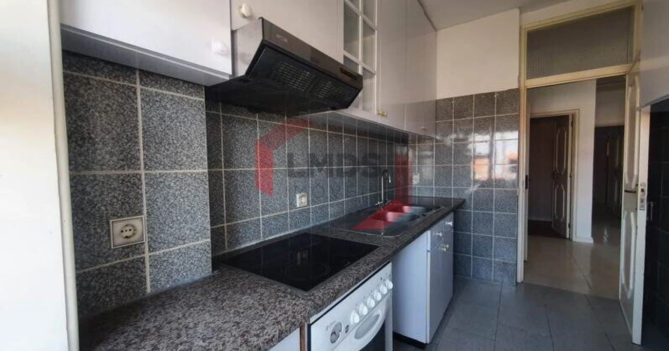 Apartamento T2 para Venda em Paranhos Foto 6