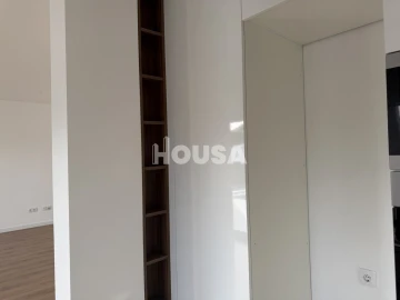 Apartamento T3 para Venda em Parceiros e Azoia