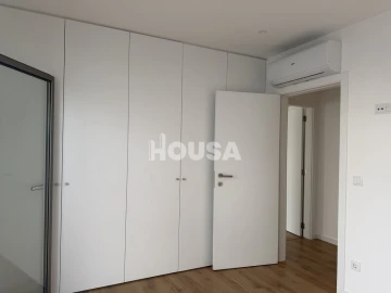 Apartamento T3 para Venda em Parceiros e Azoia