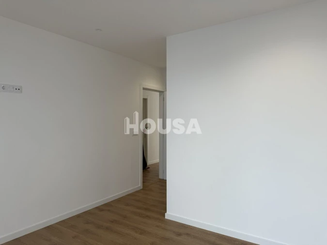 Apartamento T3 para Venda em Parceiros e Azoia Foto 13