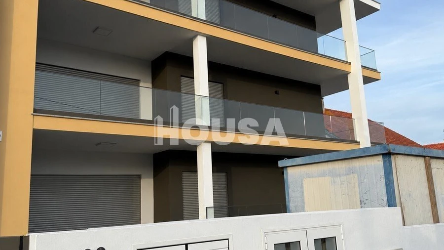 Apartamento T3 para Venda em Parceiros e Azoia