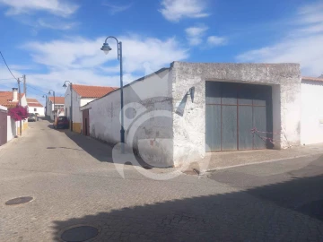 Armazém para Venda em Vila Nova de São Bento e Vale de Vargo