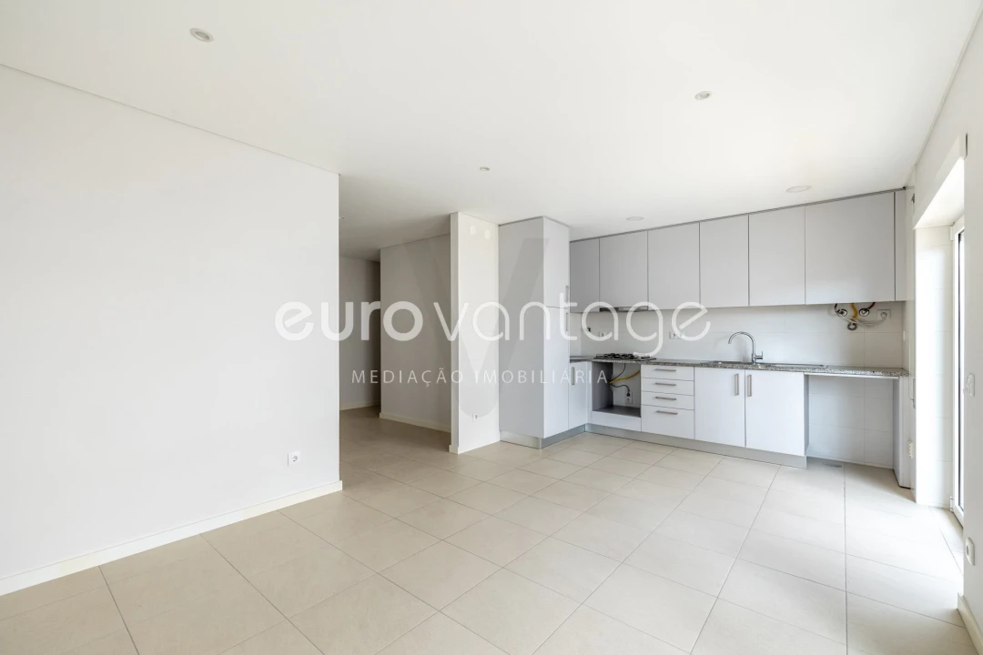 Apartamento T2 para Venda em Leiria, Pousos, Barreira e Cortes Foto 9