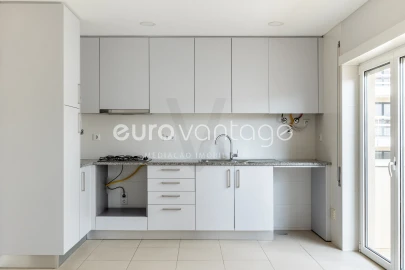 Apartamento T2 para Venda em Leiria, Pousos, Barreira e Cortes