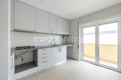 Apartamento T2 para Venda em Leiria, Pousos, Barreira e Cortes