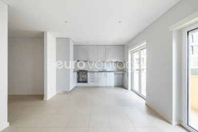 Apartamento T2 para Venda em Leiria, Pousos, Barreira e Cortes