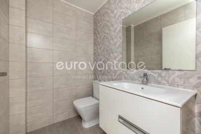 Apartamento T2 para Venda em Leiria, Pousos, Barreira e Cortes