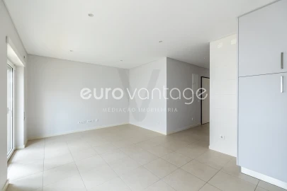 Apartamento T2 para Venda em Leiria, Pousos, Barreira e Cortes