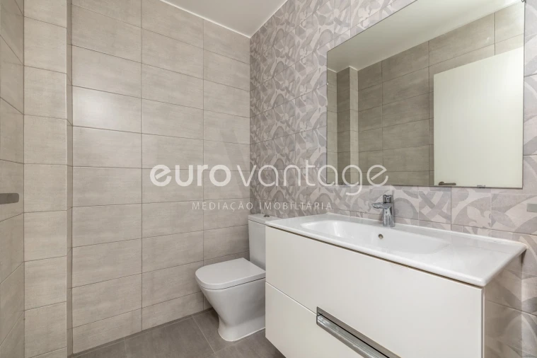 Apartamento T2 para Venda em Leiria, Pousos, Barreira e Cortes Foto 19