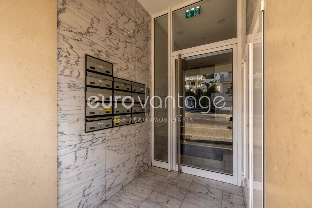 Apartamento T2 para Venda em Leiria, Pousos, Barreira e Cortes Foto 2