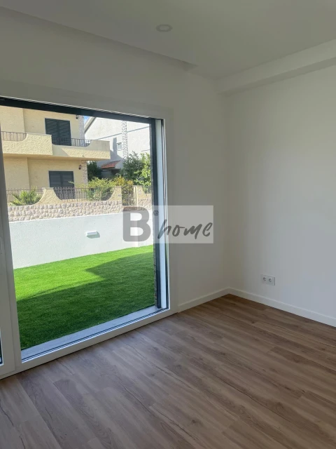 Moradia T4 para Venda em Amora