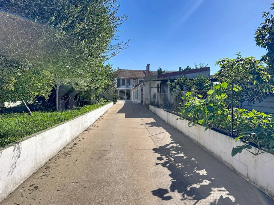 Moradia T5 para Venda em São Pedro da Torre Foto 40