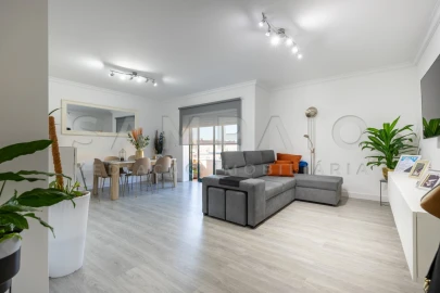 Apartamento T2 para Venda em Gulpilhares e Valadares