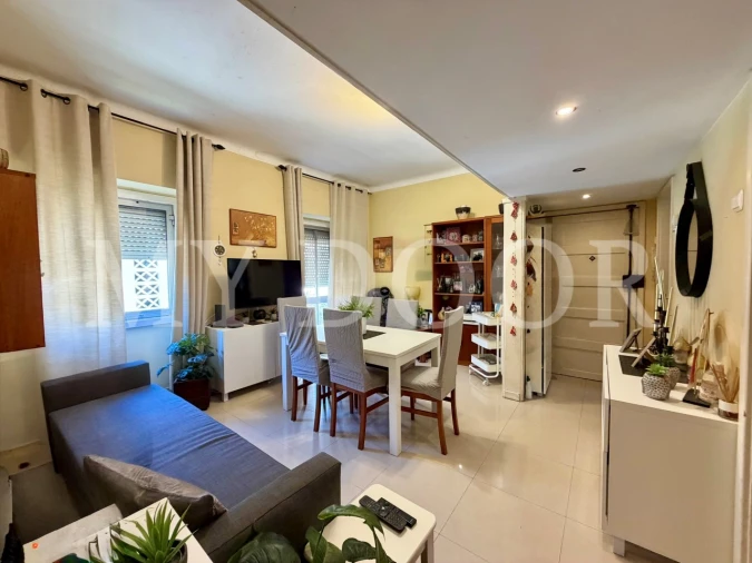 Apartamento T3 para Venda em Alvalade Foto 7