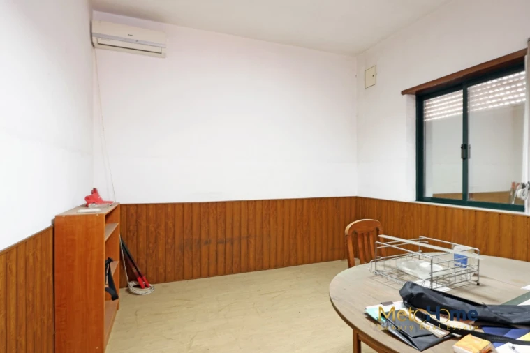 Armazém para Arrendamento em Canelas Foto 23