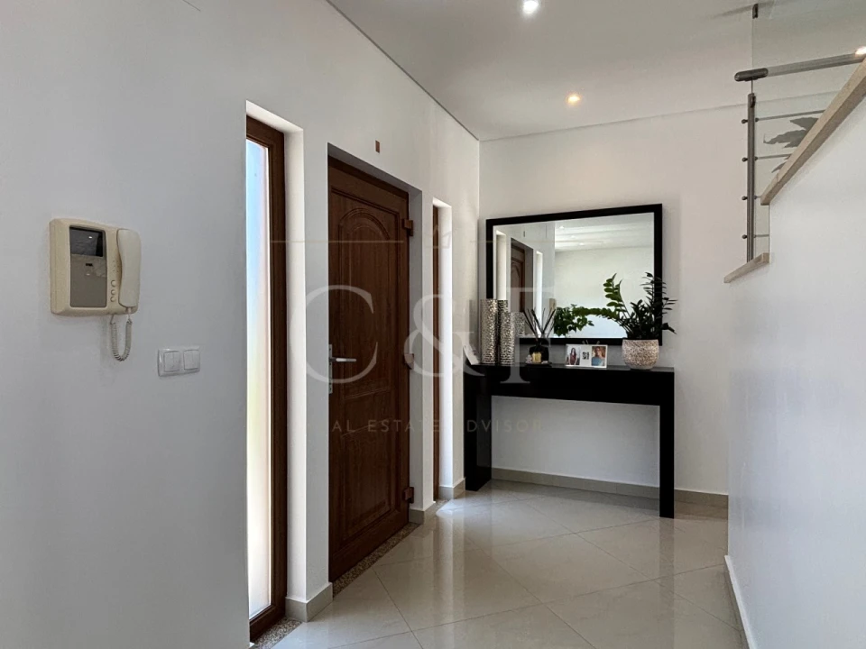 Moradia T4 para Venda em Azeitão (São Lourenço e São Simão) Foto 3