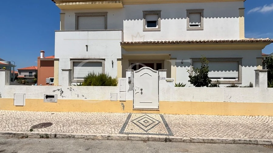 Moradia T4 para Venda em Azeitão (São Lourenço e São Simão)