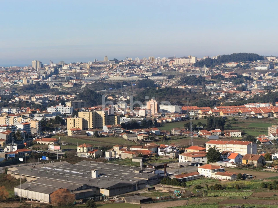 Terreno para Venda em Fânzeres e São Pedro da Cova Foto 13