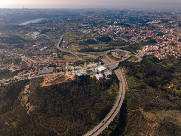 Terreno para Venda em Fânzeres e São Pedro da Cova