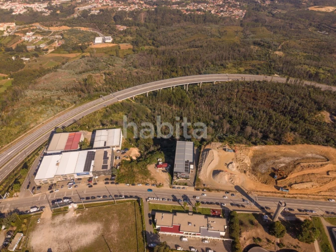 Terreno para Venda em Fânzeres e São Pedro da Cova Foto 11