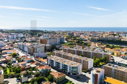 Loja para Venda em Santa Marinha e São Pedro da Afurada