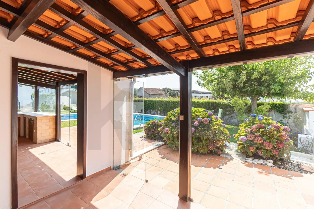 Moradia T4 para Venda em São Felix da Marinha Foto 87