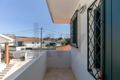 Moradia T4 para Venda em São Felix da Marinha