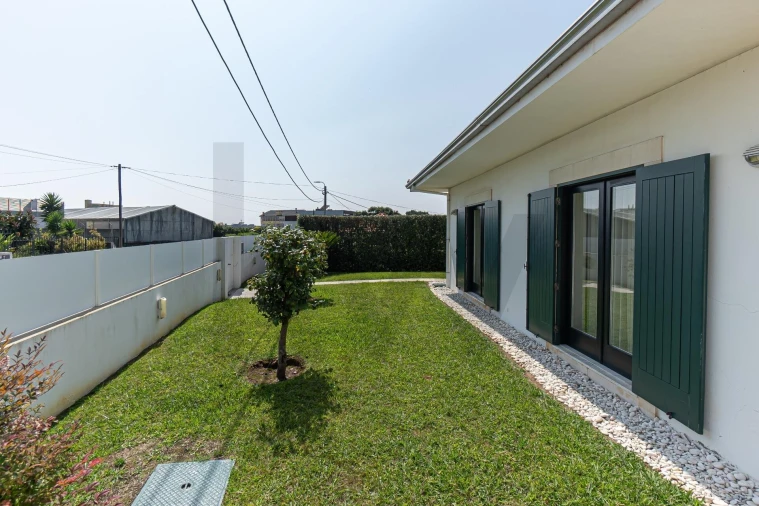 Moradia T4 para Venda em São Felix da Marinha Foto 90