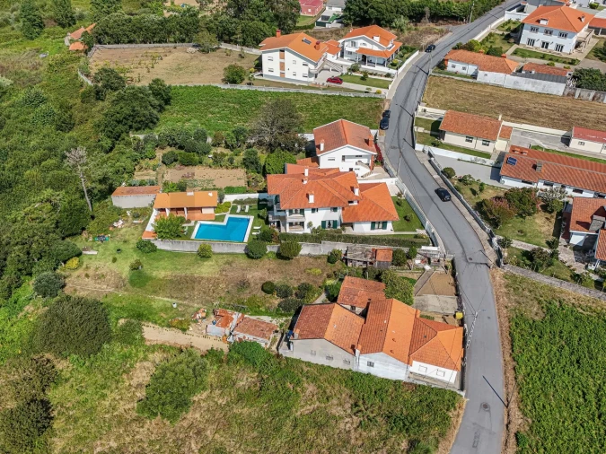 Moradia T4 para Venda em São Felix da Marinha Foto 93